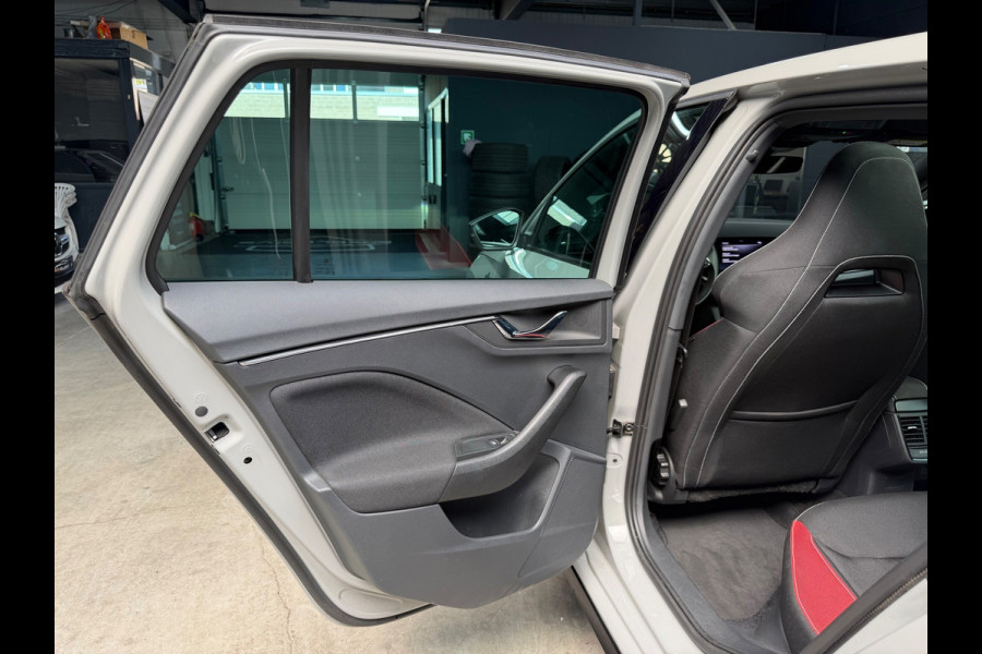Škoda SCALA 1.5 TSI Business Edition MONTE CARLO|ACC|CRYSTAL LIGHTING|GLAZEN DAK|PDC|