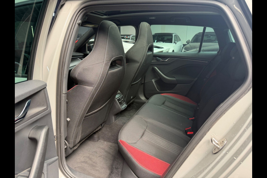 Škoda SCALA 1.5 TSI Business Edition MONTE CARLO|ACC|CRYSTAL LIGHTING|GLAZEN DAK|PDC|