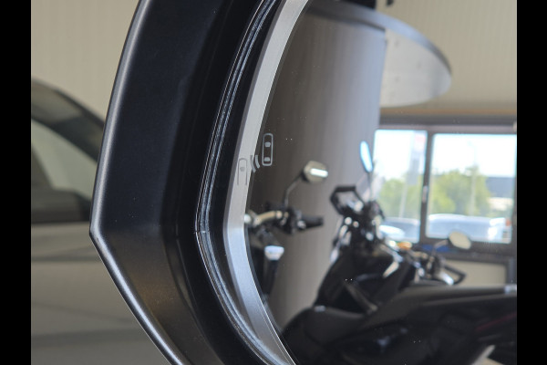 Audi Q4 e-tron 50 quattro Launch edition 299 Pk Pano Camera