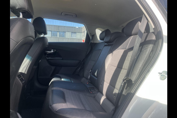 Kia Niro 1.6 GDi Hybrid DynamicLine | Apple Carplay/Android Auto | Cruise control | Navigatie