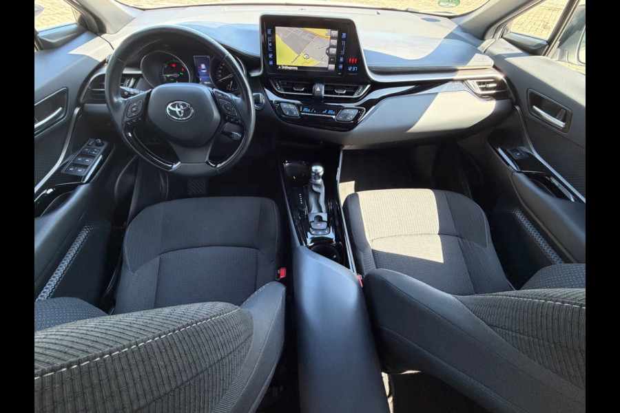 Toyota C-HR 1.8 Hybrid Business Intro, KeyLess, Camera, Trekhaak