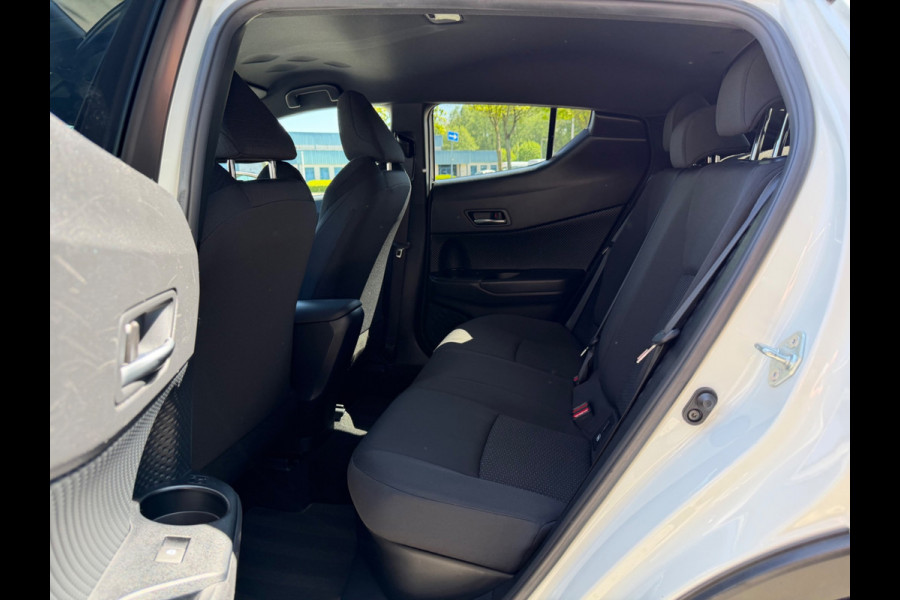Toyota C-HR 1.8 Hybrid Business Intro, KeyLess, Camera, Trekhaak