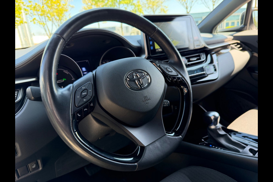 Toyota C-HR 1.8 Hybrid Business Intro, KeyLess, Camera, Trekhaak