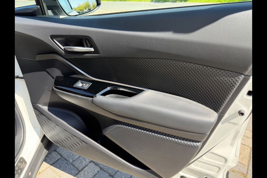 Toyota C-HR 1.8 Hybrid Business Intro, KeyLess, Camera, Trekhaak