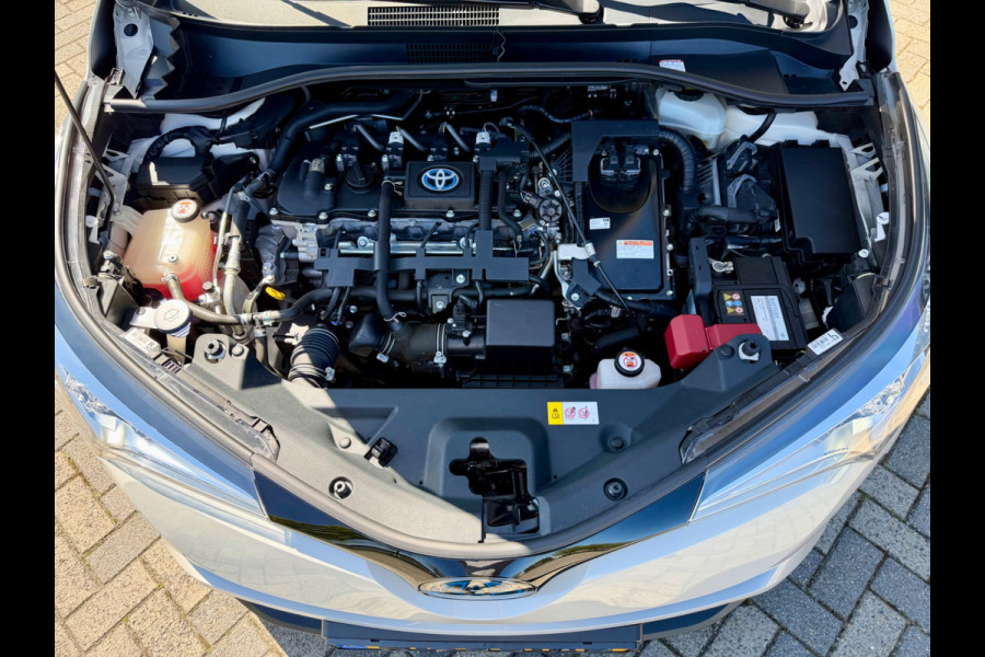 Toyota C-HR 1.8 Hybrid Business Intro, KeyLess, Camera, Trekhaak