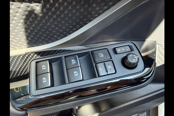 Toyota C-HR 1.8 Hybrid Business Intro, KeyLess, Camera, Trekhaak
