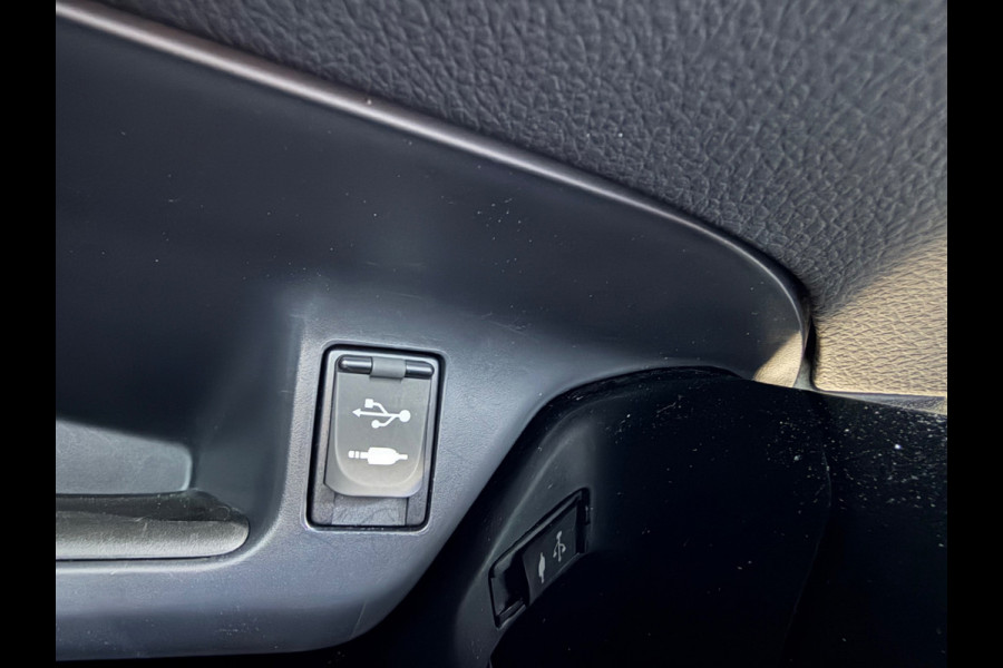 Toyota C-HR 1.8 Hybrid Business Intro, KeyLess, Camera, Trekhaak