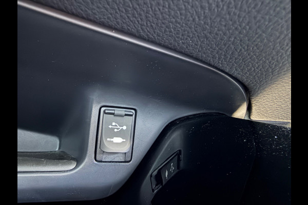 Toyota C-HR 1.8 Hybrid Business Intro, KeyLess, Camera, Trekhaak