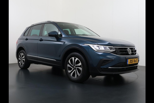Volkswagen Tiguan 1.4 TSI eHybrid PHEV DIRECT LEVERBAAR | RECENT ONDERHOUD UITGEVOERD | 360 CAMERA ZICHT | STOEL- EN STUURWIELVERWARMING | PANORAMADAK | INCLUSIEF 12 MAANDEN BOVAG-GARANTIE