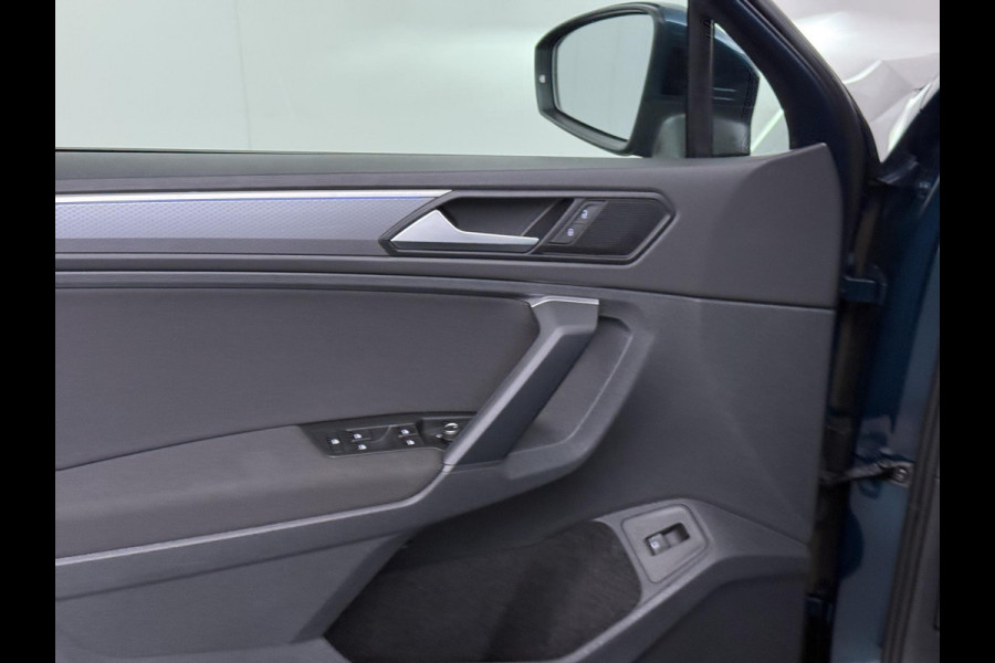 Volkswagen Tiguan 1.4 TSI eHybrid PHEV DIRECT LEVERBAAR | RECENT ONDERHOUD UITGEVOERD | 360 CAMERA ZICHT | STOEL- EN STUURWIELVERWARMING | PANORAMADAK | INCLUSIEF 12 MAANDEN BOVAG-GARANTIE