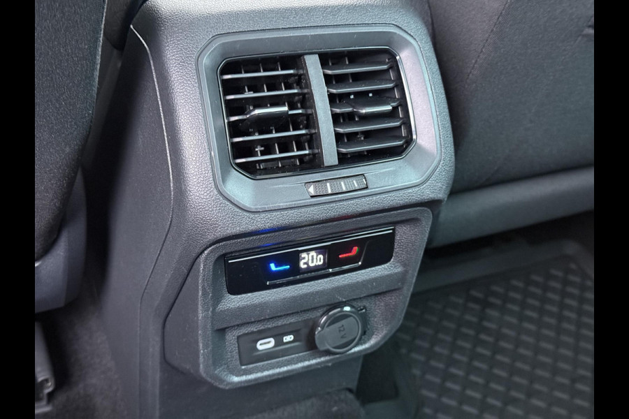 Volkswagen Tiguan 1.4 TSI eHybrid PHEV DIRECT LEVERBAAR | RECENT ONDERHOUD UITGEVOERD | 360 CAMERA ZICHT | STOEL- EN STUURWIELVERWARMING | PANORAMADAK | INCLUSIEF 12 MAANDEN BOVAG-GARANTIE