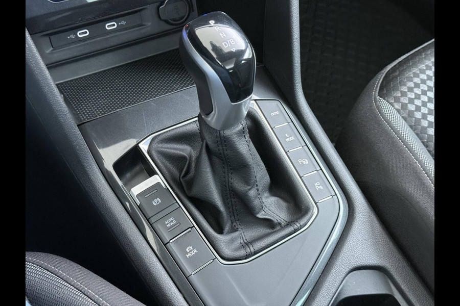 Volkswagen Tiguan 1.4 TSI eHybrid PHEV DIRECT LEVERBAAR | RECENT ONDERHOUD UITGEVOERD | 360 CAMERA ZICHT | STOEL- EN STUURWIELVERWARMING | PANORAMADAK | INCLUSIEF 12 MAANDEN BOVAG-GARANTIE