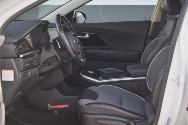 Kia e-Niro DynamicPlusLine 39 kWh SOH 100%/OPENDAK/STOELVERWARMING/CAMERA