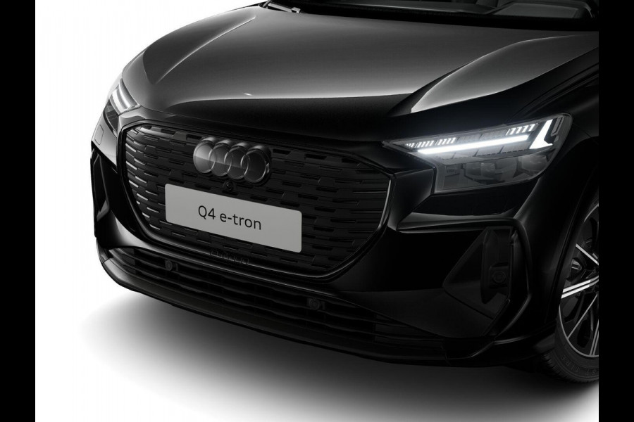 Audi Q4 e-tron 45 S edition Competition 82 kWh 286 pk | Assistentiepakket plus | Comfortpakket | Glazen panoramadak |  Lichtpakket plus ambient light |