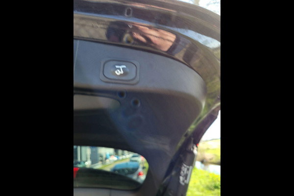 Ford FOCUS Wagon 1.0 EcoBoost Hybrid Active X 155pk | Winterpack | Driver Assistance Pack | Wegklapbare Trekhaak | Elek. Achterklep