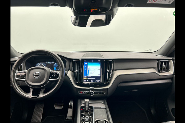 Volvo XC60 2.0 Recharge T8 AWD R-Design HEICO | Trekhaak | Stoelverwarming | 360 Camera | Memory | Harman/Kardon | Panoramadak |