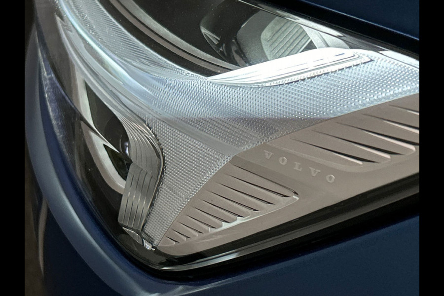 Volvo XC60 2.0 Recharge T8 AWD R-Design HEICO | Trekhaak | Stoelverwarming | 360 Camera | Memory | Harman/Kardon | Panoramadak |