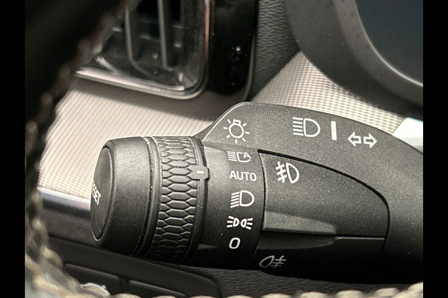 Volvo XC60 2.0 Recharge T8 AWD R-Design HEICO | Trekhaak | Stoelverwarming | 360 Camera | Memory | Harman/Kardon | Panoramadak |
