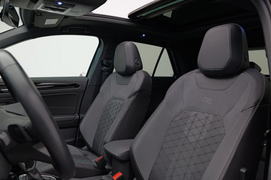 Volkswagen T-Roc 1.5 TSI Life Business |Pano|3xR-Line|Keyless|Carbon|