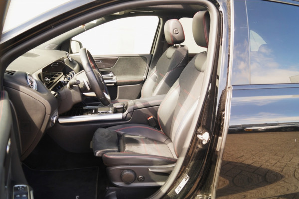 Mercedes-Benz B-Klasse 180 Automaat Business Solution AMG -PANO-LED-ECC-
