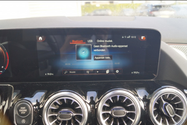 Mercedes-Benz B-Klasse 180 Automaat Business Solution AMG -PANO-LED-ECC-
