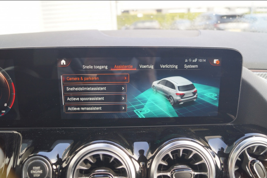 Mercedes-Benz B-Klasse 180 Automaat Business Solution AMG -PANO-LED-ECC-