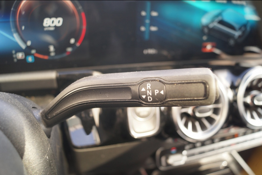 Mercedes-Benz B-Klasse 180 Automaat Business Solution AMG -PANO-LED-ECC-