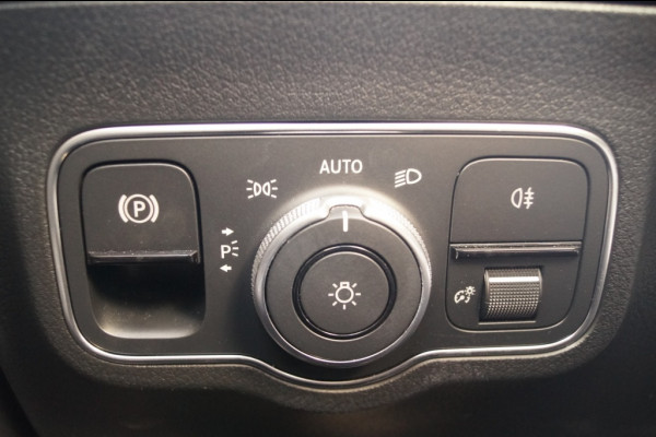 Mercedes-Benz B-Klasse 180 Automaat Business Solution AMG -PANO-LED-ECC-
