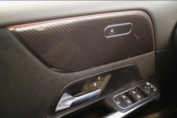 Mercedes-Benz B-Klasse 180 Automaat Business Solution AMG -PANO-LED-ECC-