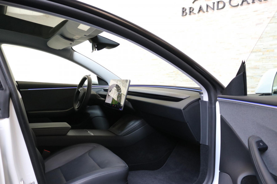 Tesla Model 3 RWD 60 kWh | RWD PREMIUM | AUTOPILOT | STOELVENTILATIE | STOELVERW. V + A | NL AUTO |