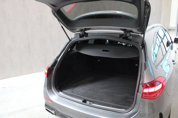 Mercedes-Benz C-Klasse Estate 200 Launch Edition AMG Line Panorama/Led/Night paket/19inch Amg Prijs is Rijklaar