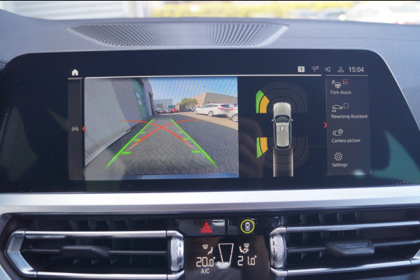 BMW 3 Serie Touring 318i High Executive Edition -LEER-CAM-NAVI-