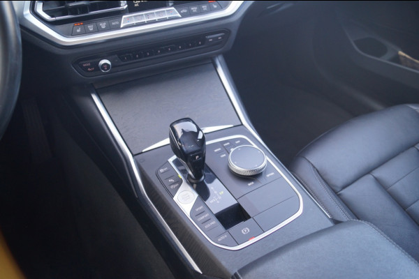 BMW 3 Serie Touring 318i High Executive Edition -LEER-CAM-NAVI-