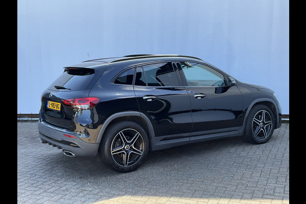 Mercedes-Benz GLA 200 164pk Solution AMG Memory Pano.dak Sfeerverl Hoogzitter Uitstraling!
