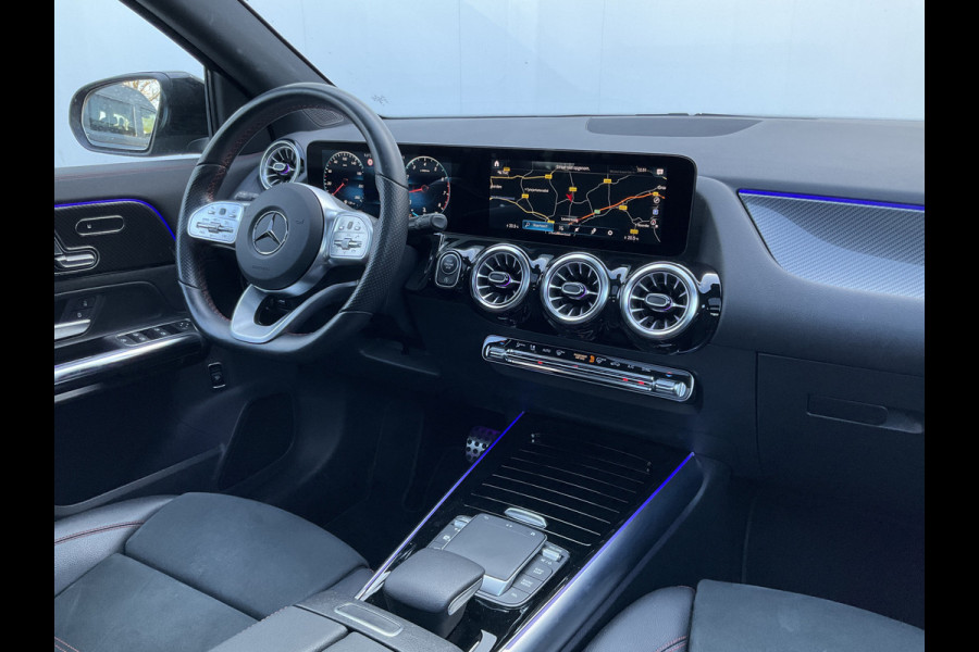 Mercedes-Benz GLA 200 164pk Solution AMG Memory Pano.dak Sfeerverl Hoogzitter Uitstraling!