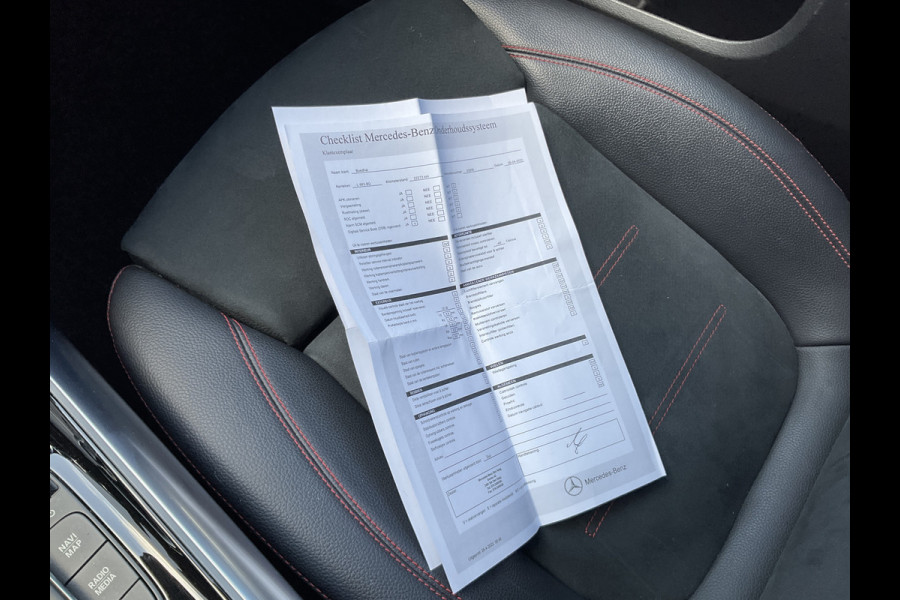 Mercedes-Benz GLA 200 164pk Solution AMG Memory Pano.dak Sfeerverl Hoogzitter Uitstraling!