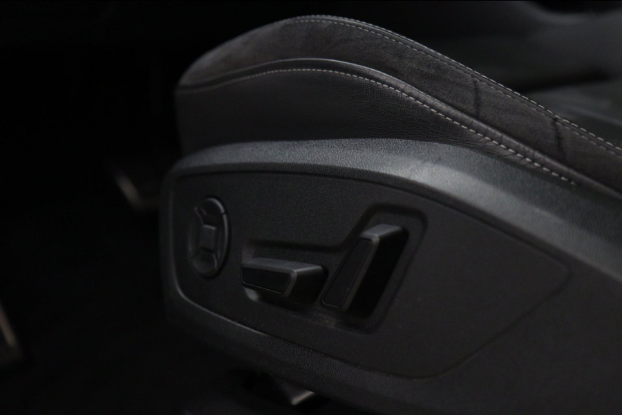 Audi Q3 Sportback 45 TFSI e S-Line PANO/SFEER/CAM/ACC/LANEASSIT/LEER/VOL