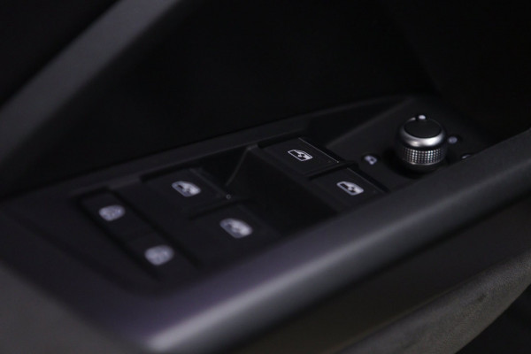 Audi Q3 Sportback 45 TFSI e S-Line PANO/SFEER/CAM/ACC/LANEASSIT/LEER/VOL