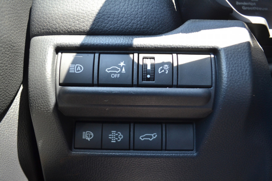 Toyota Land Cruiser 250 2.8 D-4D Standard Roof Window Van Professional