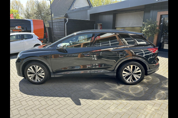Audi Q4 e-tron 40 Launch edition Advanced Plus 77 kWh | Panoramadak | Sonos | Black optic pakket | NL-Auto |