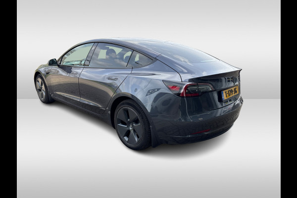 Tesla Model 3 Standard RWD Plus 60 kWh / SOH 90% / FACELIFT / Warmtepomp / Autopilot / Panoramadak / Camera / Leder / 18'' / Leder / Premium Audio