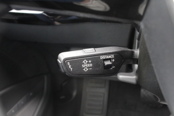 Audi e-tron Sportback 50 quattro S edition 71 kWh / SOH 93% / Panoramadak / Camera / Head-up / B&O / 20'' / Luchtvering / Keyless / CarPlay / Matrix LED / Stoelverwarming / DAB / ACC
