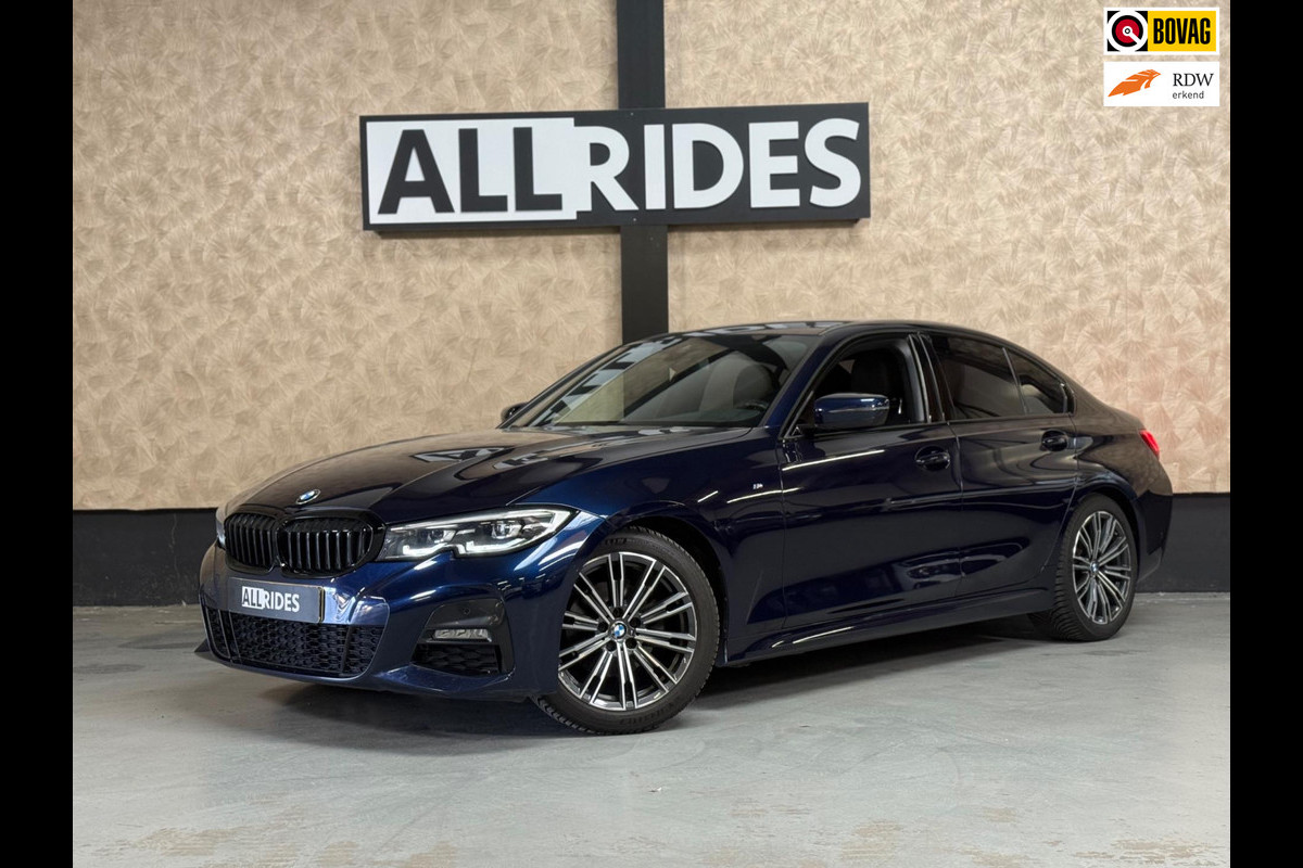 BMW 3-serie 320i High Executive Edition NAP | M Sport | Stoelverwarming | Camera | Leer