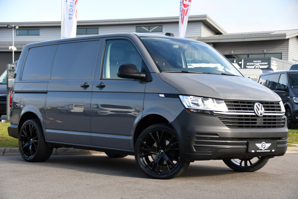 Volkswagen Transporter 2.0 TDI L1H1 30 Bulli Edition Virtual, Camera, Carplay, Stoelverwarming, 150pk, NAVI, Trekhaak, Sensoren, Uniek!