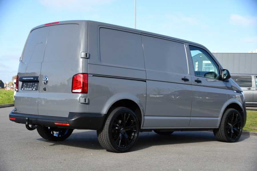 Volkswagen Transporter 2.0 TDI L1H1 30 Bulli Edition Virtual, Camera, Carplay, Stoelverwarming, 150pk, NAVI, Trekhaak, Sensoren, Uniek!
