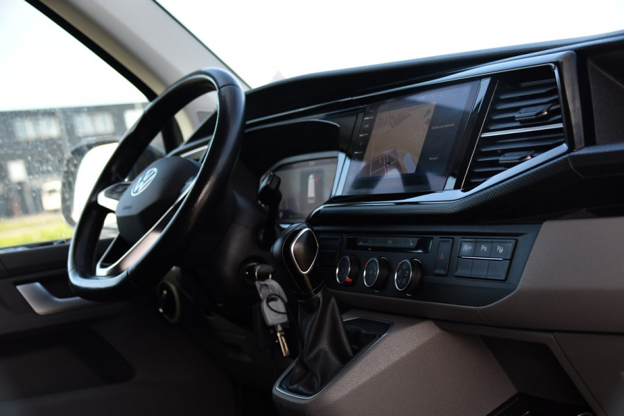 Volkswagen Transporter 2.0 TDI L1H1 30 Bulli Edition Virtual, Camera, Carplay, Stoelverwarming, 150pk, NAVI, Trekhaak, Sensoren, Uniek!