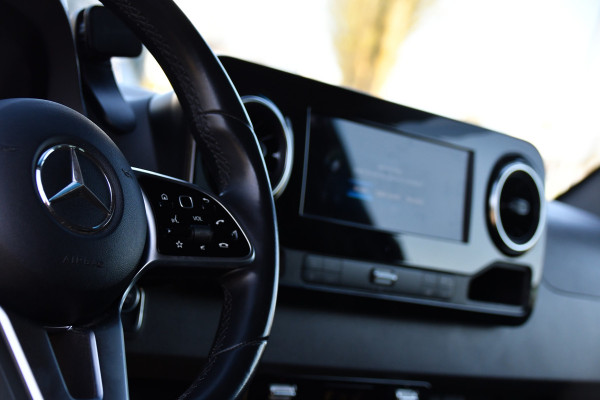 Mercedes-Benz Sprinter 319 3.0 CDI L2H1 DC PB Edition 360 Camera, Cruise, Carplay, LED, Stoelverwarming, 190pk, Automaat, Trekhaak, 3500kg Trekhaak, Standakachel,Uniek!
