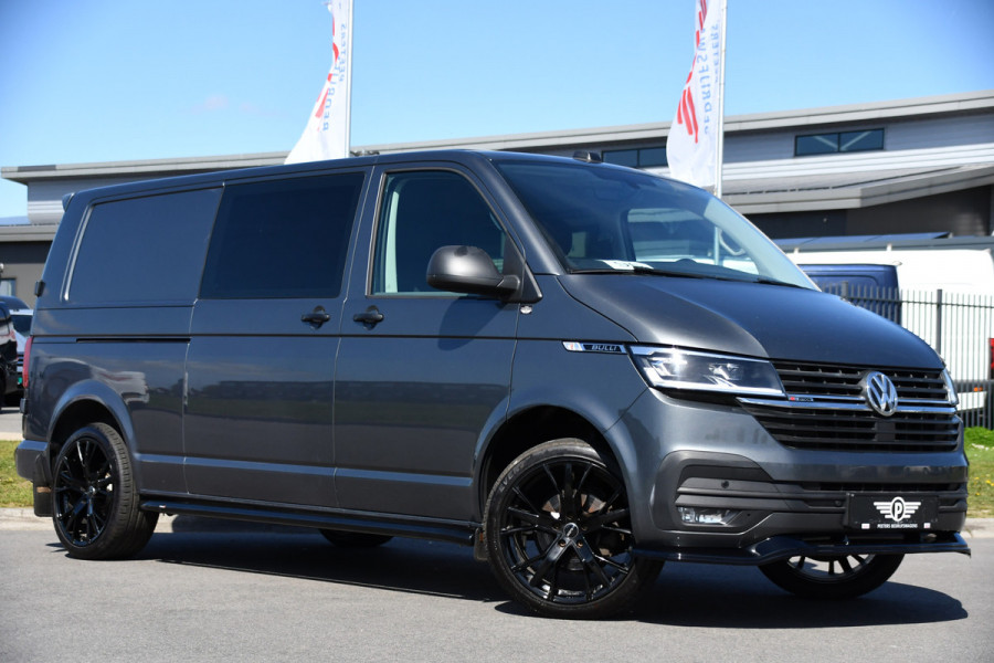 Volkswagen Transporter 2.0 TDI L2H1 30 DC 4Motion Bulli Virtual, Adaptieve Cruise, Camera, Carplay, LED, 2 x Schuifdeur, 150pk, 4x4, Automaat, Multimedia, Trekhaak, Uniek!