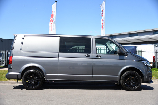 Volkswagen Transporter 2.0 TDI L2H1 30 DC 4Motion Bulli Virtual, Adaptieve Cruise, Camera, Carplay, LED, 2 x Schuifdeur, 150pk, 4x4, Automaat, Multimedia, Trekhaak, Uniek!