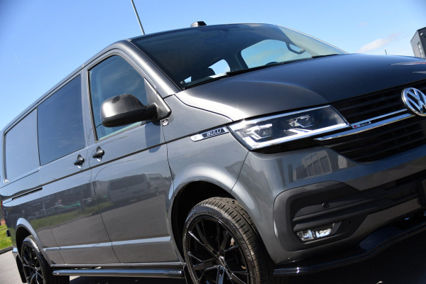 Volkswagen Transporter 2.0 TDI L2H1 30 DC 4Motion Bulli Virtual, Adaptieve Cruise, Camera, Carplay, LED, 2 x Schuifdeur, 150pk, 4x4, Automaat, Multimedia, Trekhaak, Uniek!